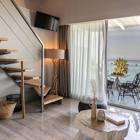 Blue Carpet Luxury Suites Pefkochori Extérieur photo