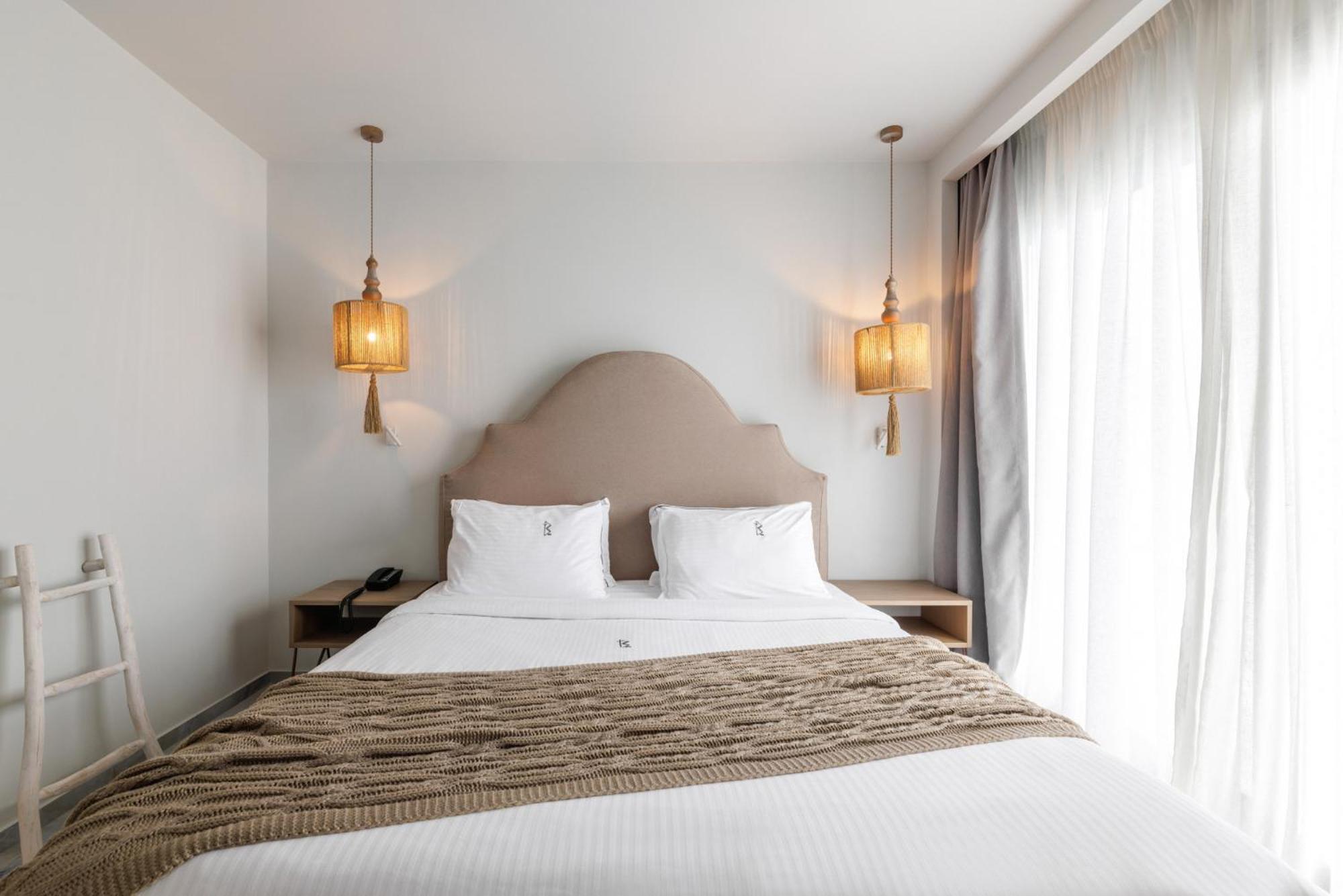Blue Carpet Luxury Suites Pefkochori Extérieur photo