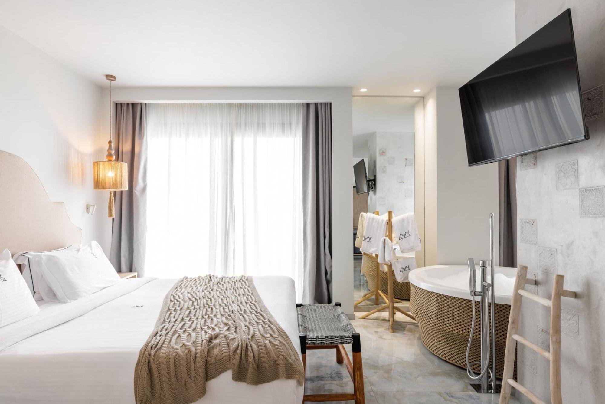 Blue Carpet Luxury Suites Pefkochori Extérieur photo
