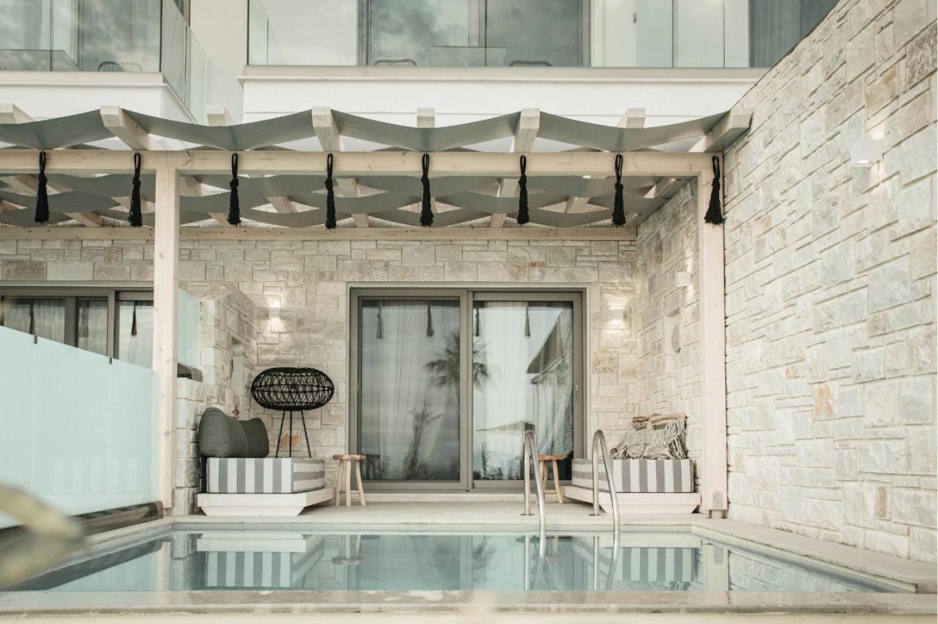 Blue Carpet Luxury Suites Pefkochori Extérieur photo